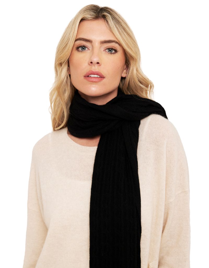 Brodie Cable Scarf Black
