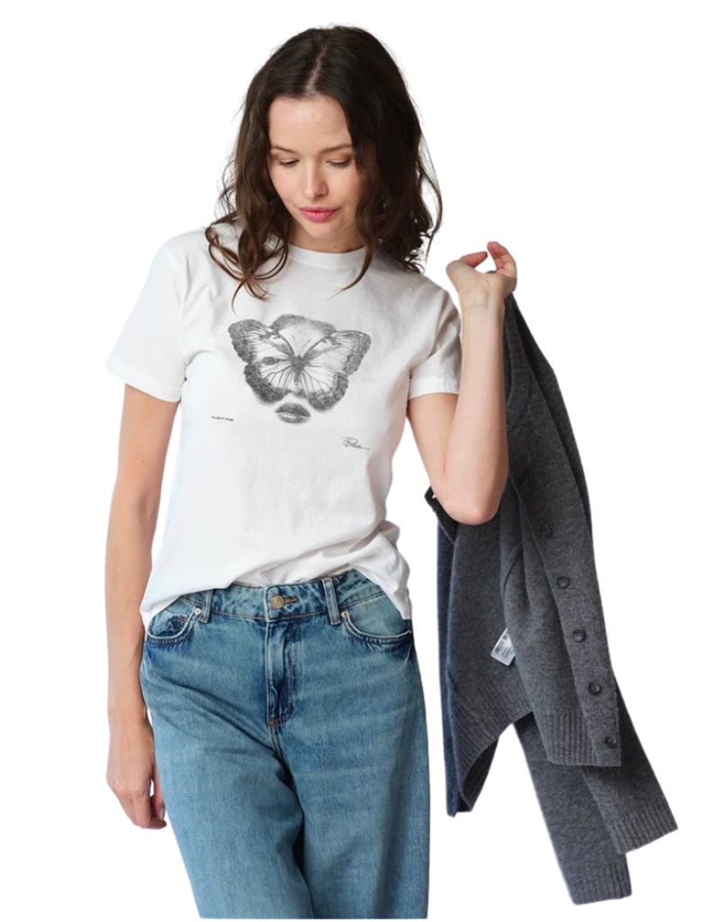 Flight Risk Worn White