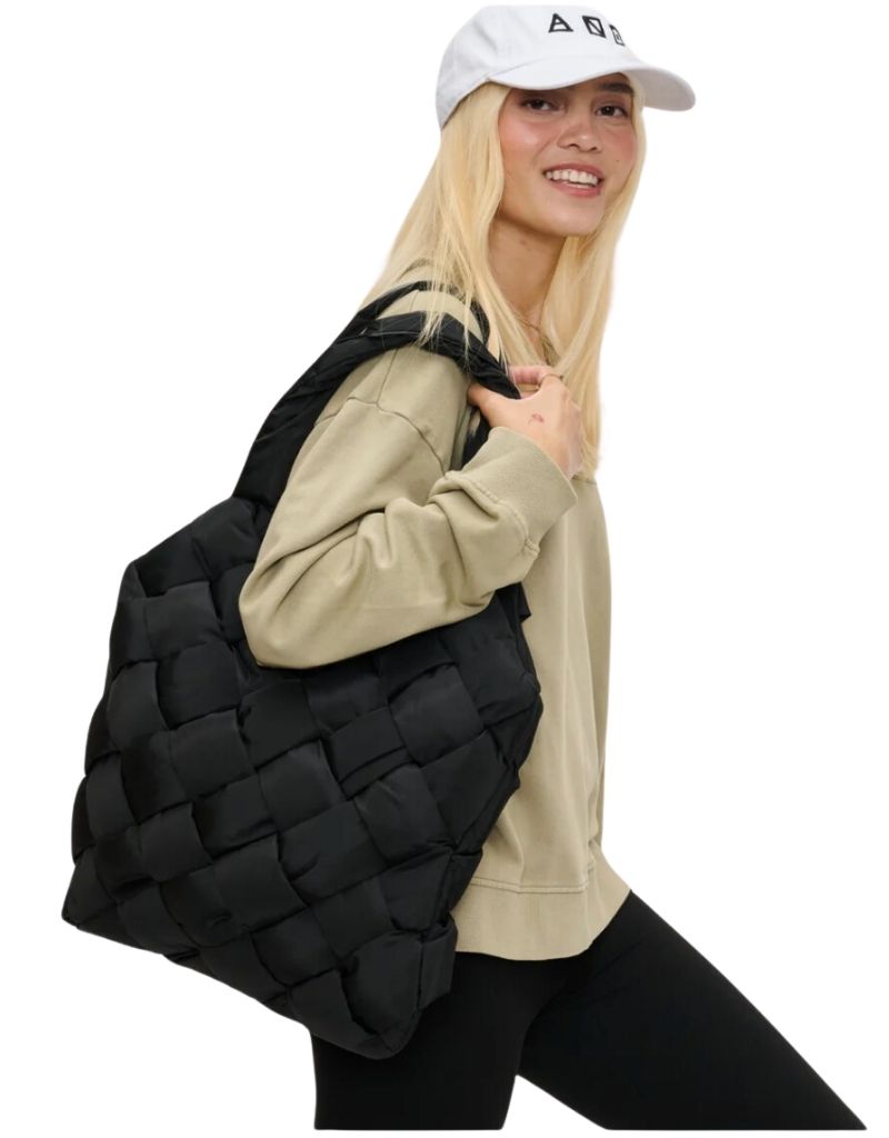Illumine Tote Black