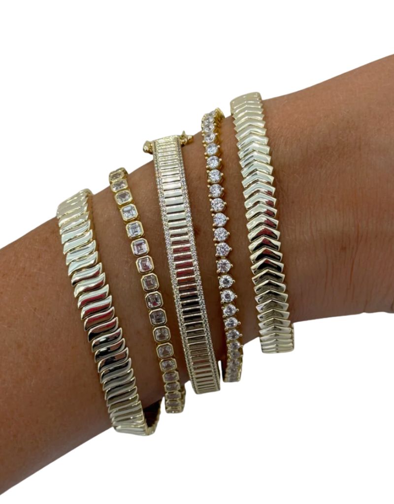 Diamond Outline Fluted Bangle