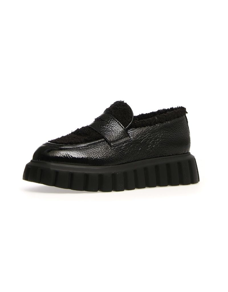 Grenelle Mom Fur Crackled Patent Leather Black 0A01 F23