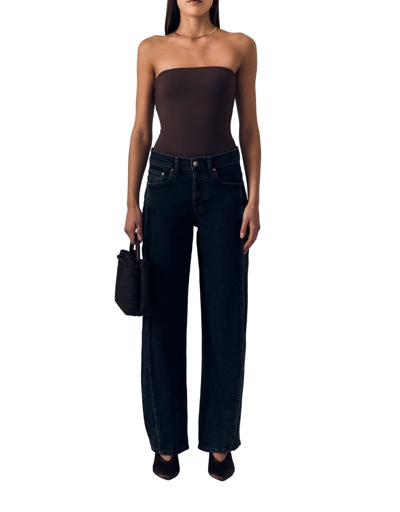 Nomad Tuck Fade to Black F26