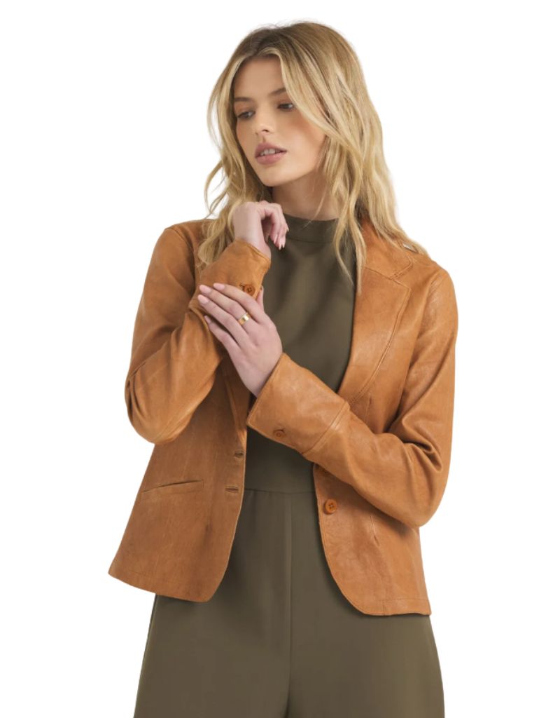 Amelia Wrinkled Leather Blazer Au Lait