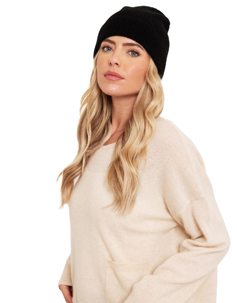 Rose Beanie Black
