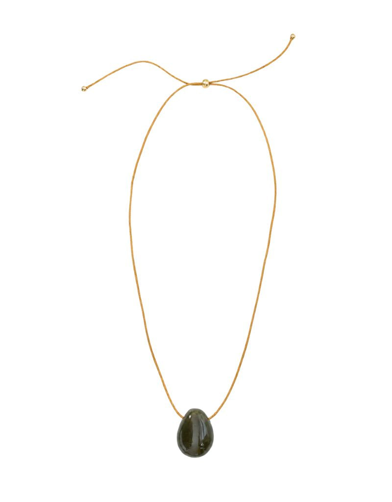 4442N Tan Moss Resin Pendant Necklace