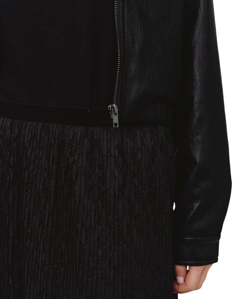Pleated Lace Skirt With Velvet Waistband Black