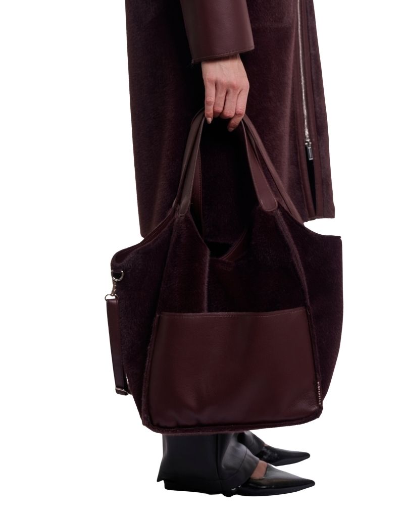 Chi Handbag Fudge Cloak