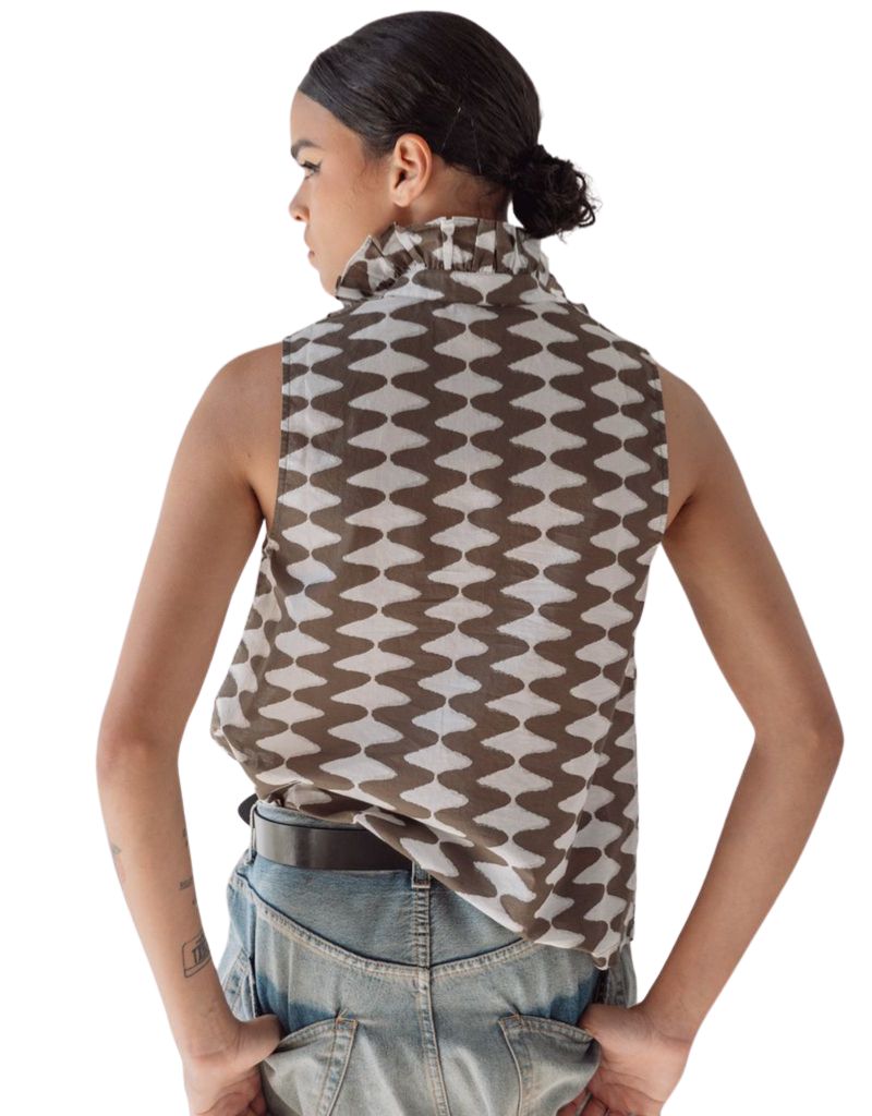 Sleeveless Frilled Buttondown Tribal Zig Zag