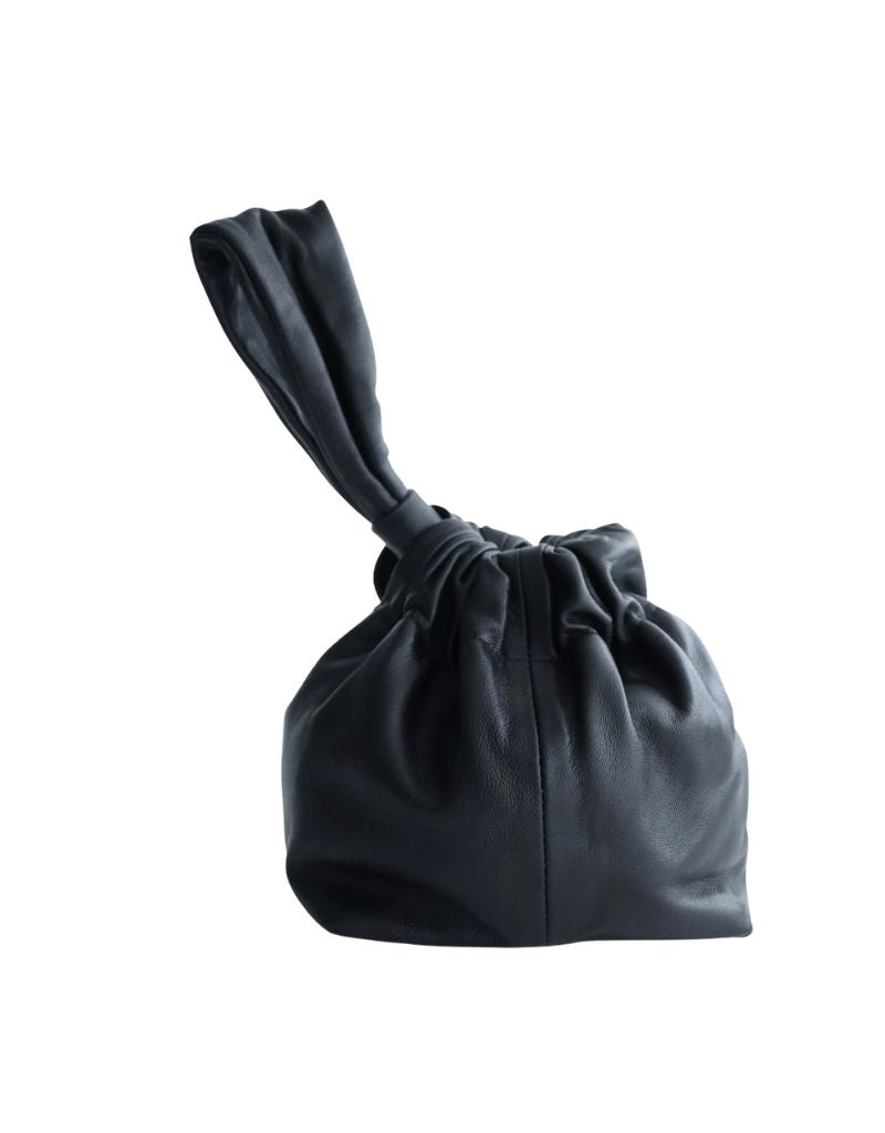 Mariposa Black