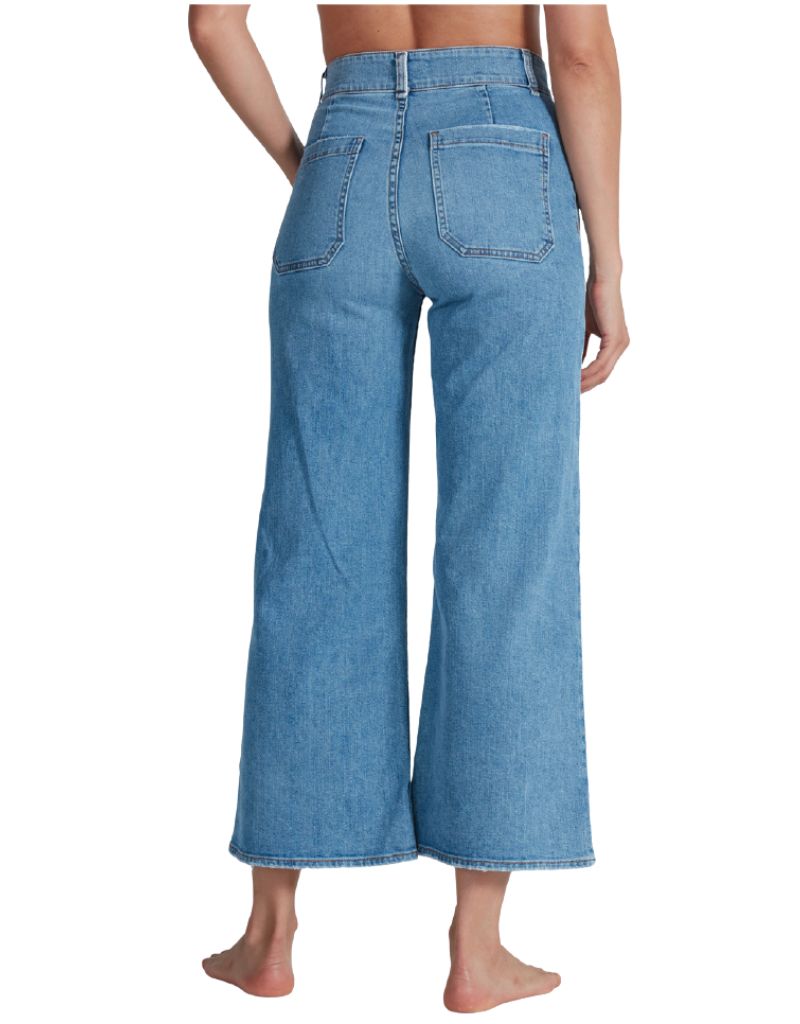 Cropped Sailor Blondie