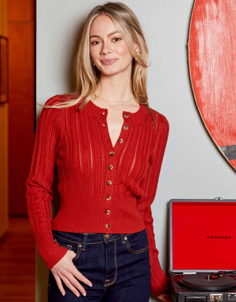 Levi Cardigan Ruby