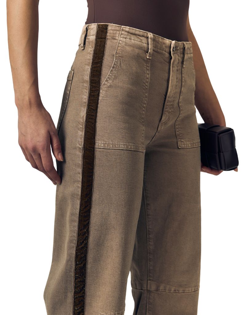 Mid Rise Tux Stripe Utility Soft Barrel Mocha H26
