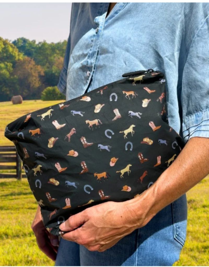 Medium Zipper Pack Western Equestrian Matte Black