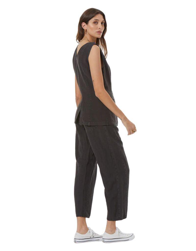 Barret Barrel Pant Pigment Black Olive