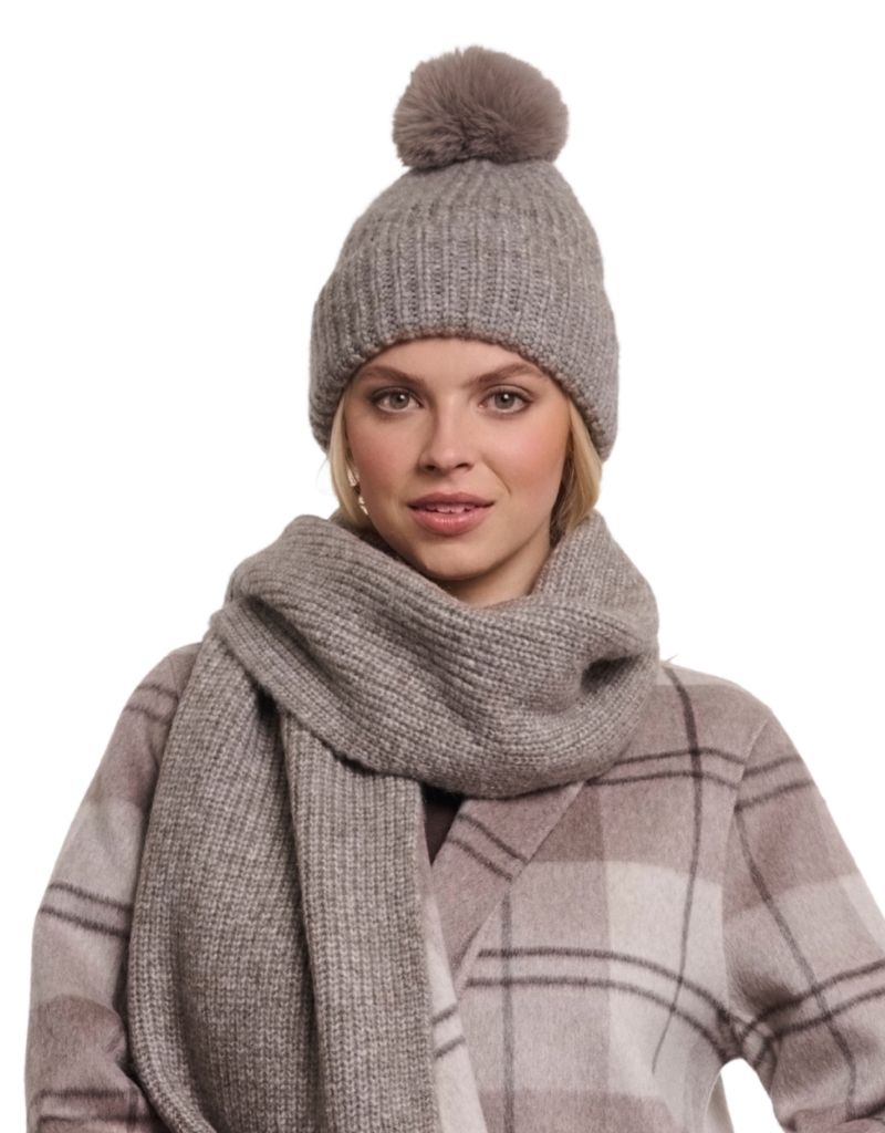 Nancy Beanie with Pom Pom and Fleece Toffee Blend F26