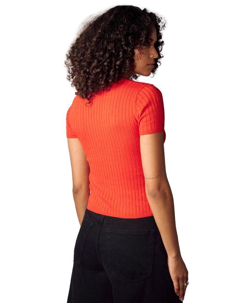 CCN Barefoot Drift Rib V Tee Poppy