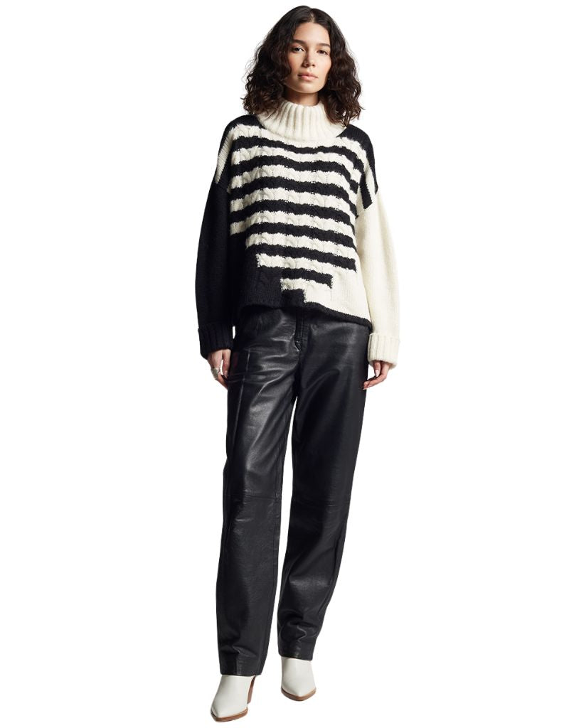 Maeve Sweater Ivory Black Combo