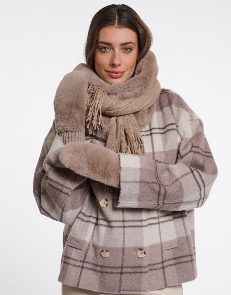 Oxo Faux Fur Gloves Mocha Latte F26