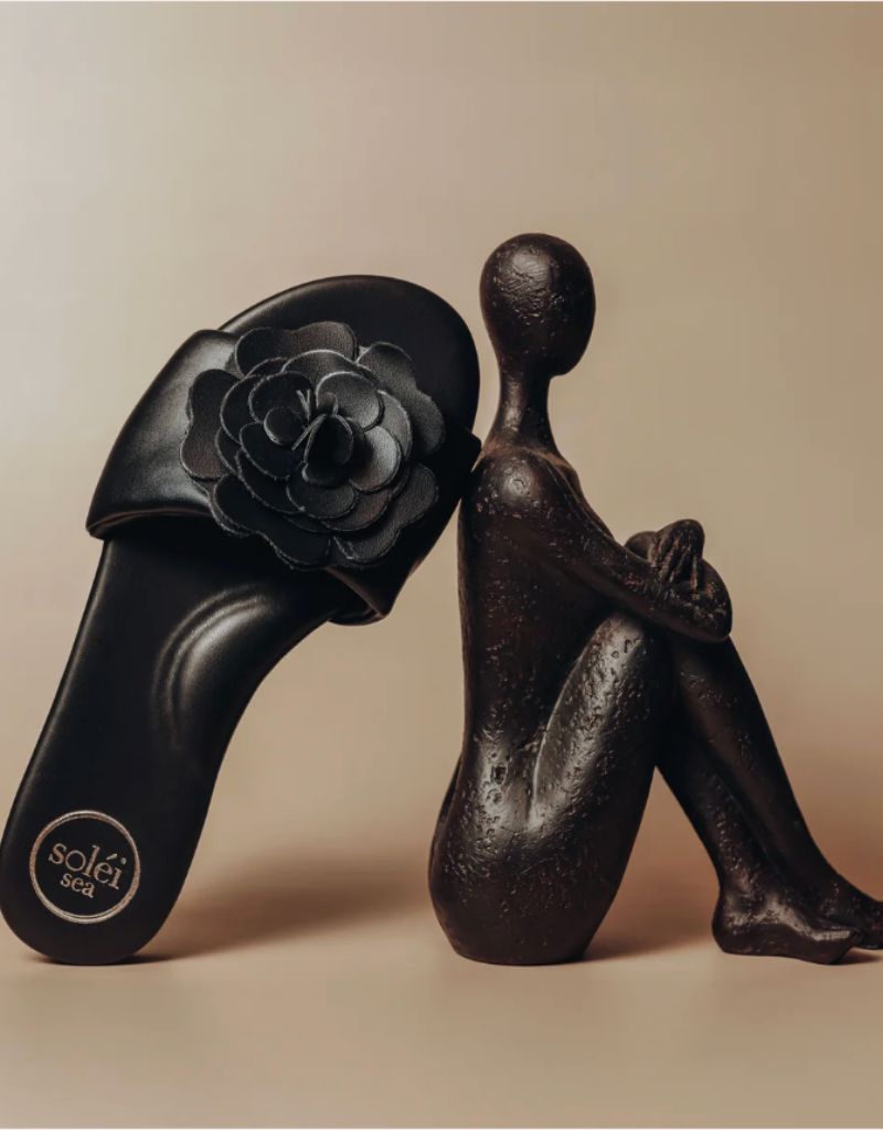 Dahlie Petal Slide Sandal Black