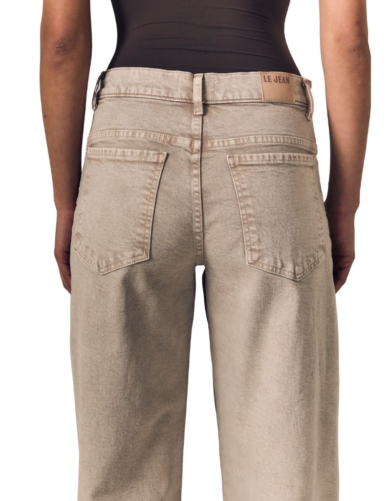 Nomad Tuck Desert Sands F26