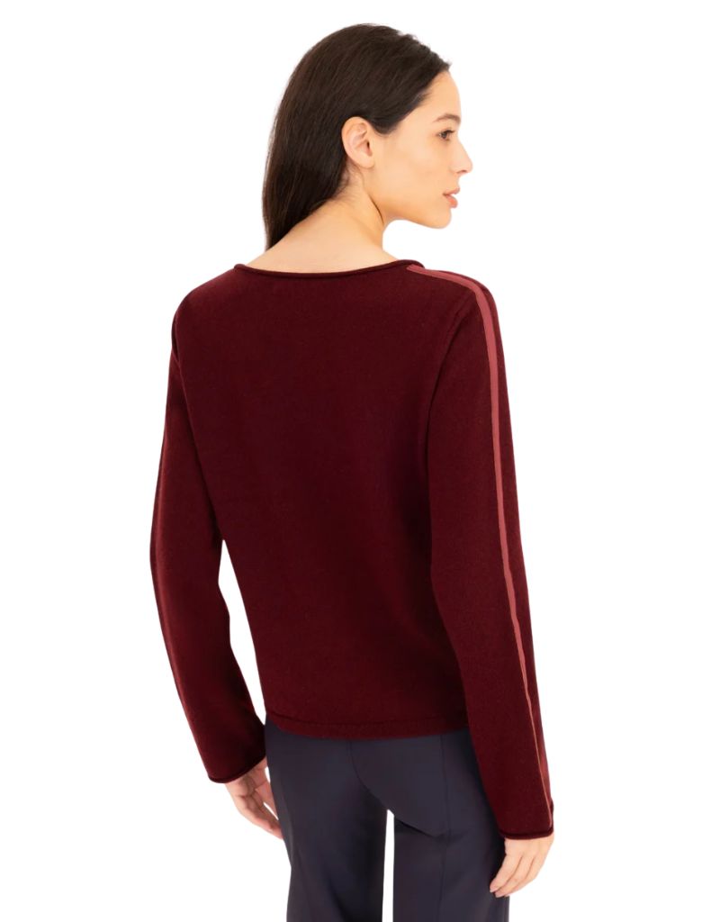 Elle Premier Cashmere Crew Neck Sweater With Sueded Trim Garnet F26