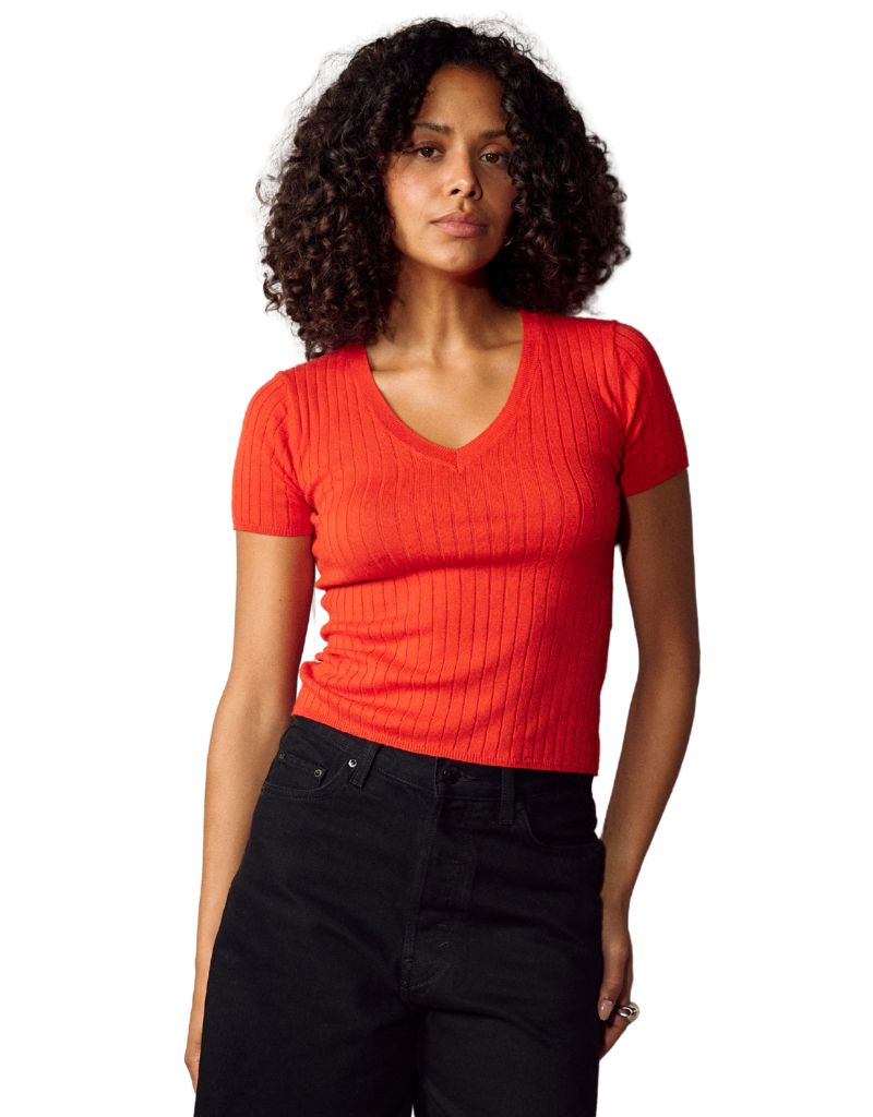 CCN Barefoot Drift Rib V Tee Poppy