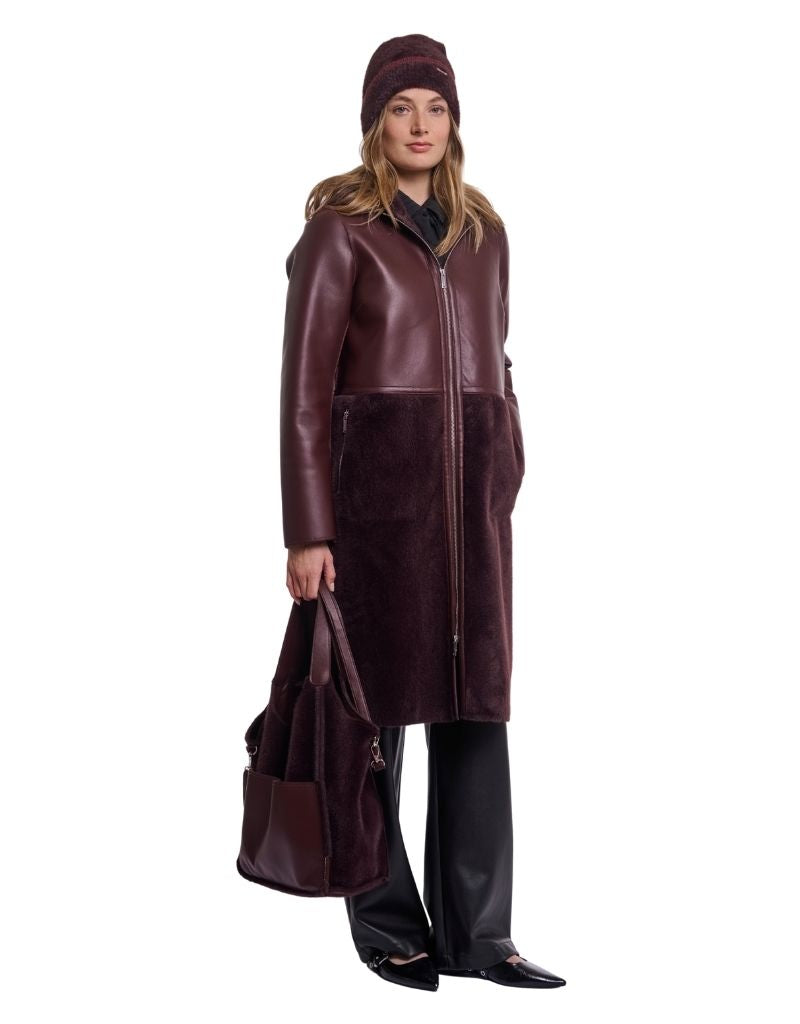 Chi Handbag Fudge Cloak