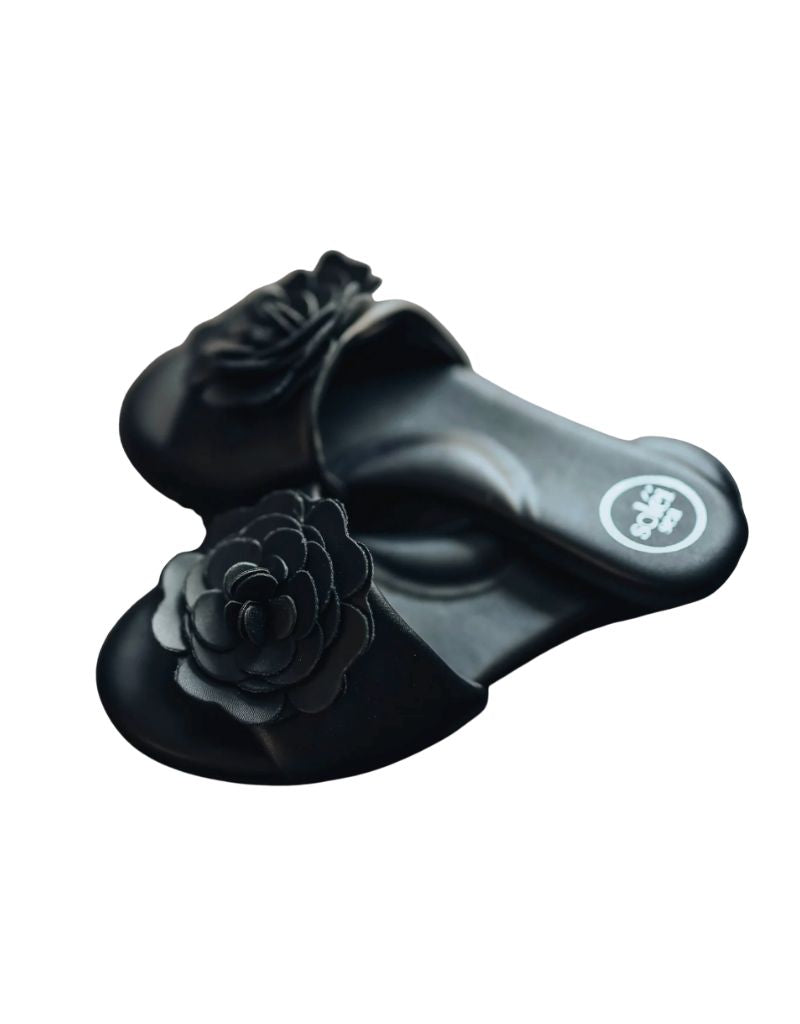 Dahlie Petal Slide Sandal Black
